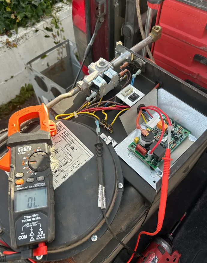 Dometic Brisk II rooftop AC replacement on a Class A motorhome