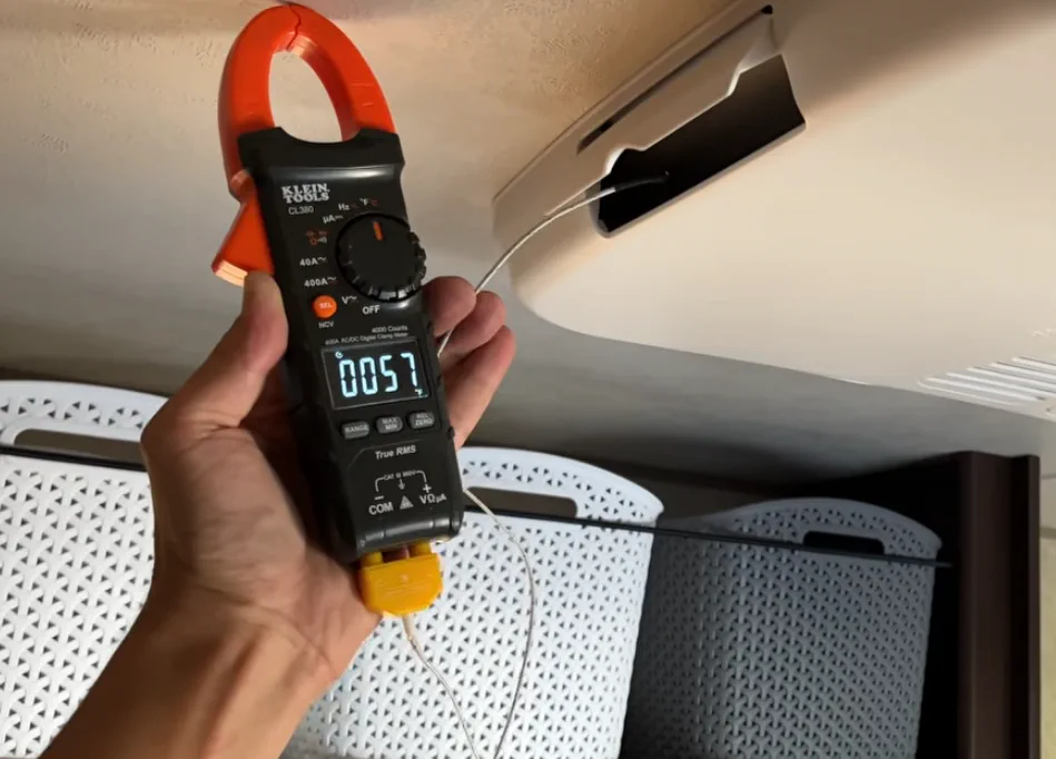 Rooftop AC repair on-site in Cedar Park, TX