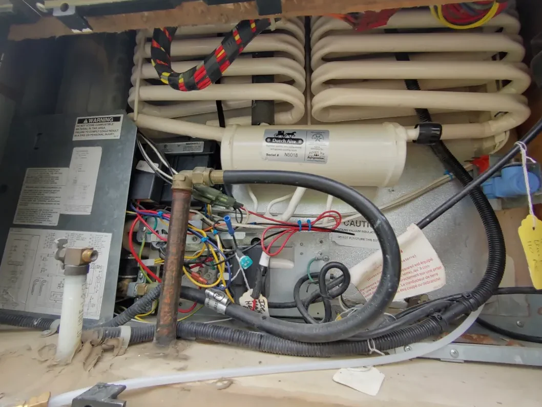 Roof and slide seal audit on a Tiffin Allegro