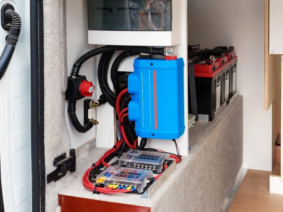 Battery disconnect and NOCO tender install for storage