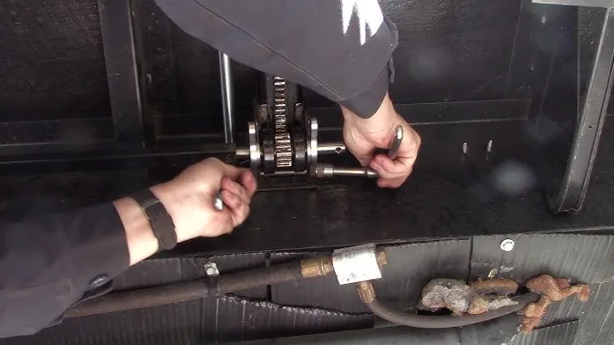 Slide-out alignment and adjustment on a travel trailer